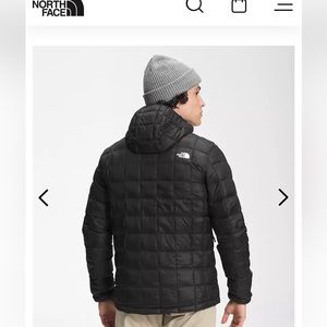 The North Face Men’s ThermoBallEco Hoodie, Mens Medium, black logo, great cond